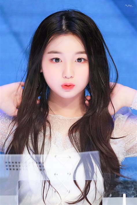 Jieun .